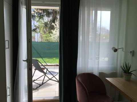 Terrace by BestChoice - FREE Parking - Self Check-in Condo in Graz