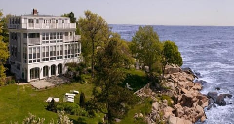 Property building, Natural landscape