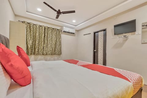 Hotel Ruby Grand Opp Apollo Hospital Kondapur Hotel in Hyderabad