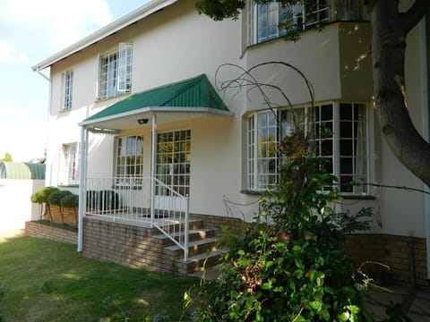 Melody Guest House Bed and Breakfast in Pretoria