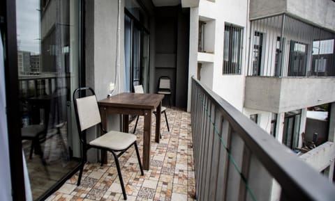 View (from property/room), Balcony/Terrace, City view, Garden view, Landmark view, Mountain view, Street view, Quiet street view, Inner courtyard view