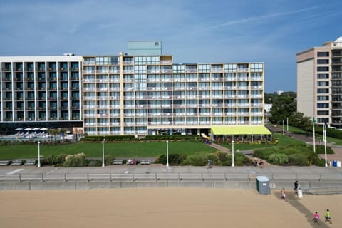 Four Points by Sheraton Virginia Beach Oceanfront Hotel in Virginia Beach