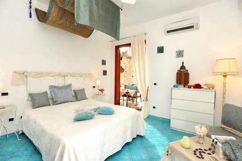 Mirtillo by Amalfivacation Appartement in Minori