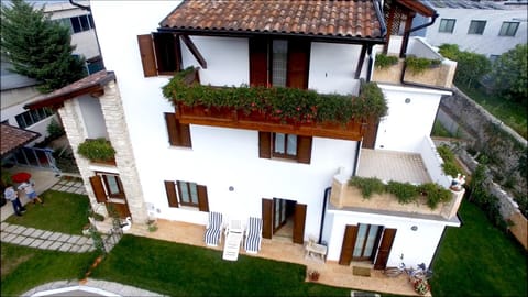 Property building, Bird's eye view, Garden view