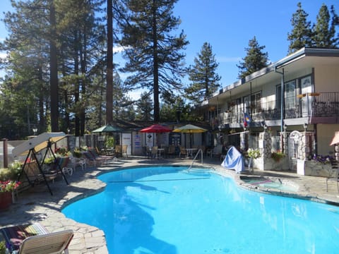 Americana Village Hotel in South Lake Tahoe