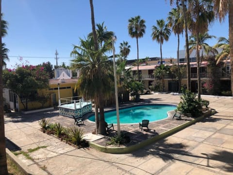 Decorative detail, Pool view