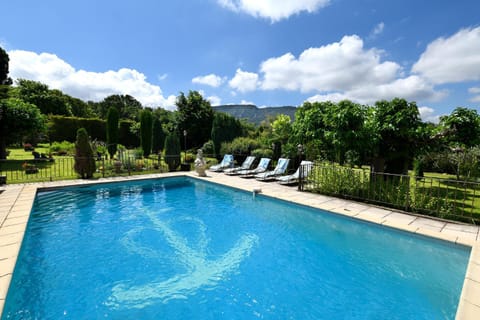 Bastide Les Basses Royères House in Provence-Alpes-Côte d'Azur