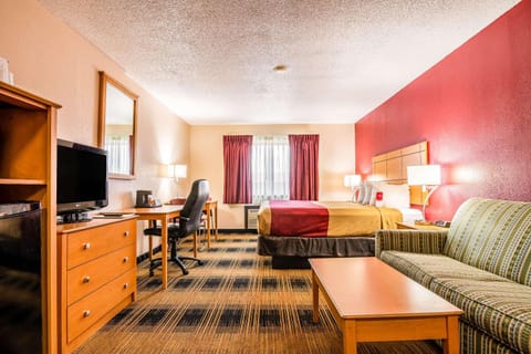 Econo Lodge Wanamaker Motel in Topeka