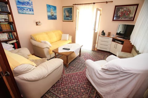 Apartment Trogir 15011a Appartamento in Okrug Gornji