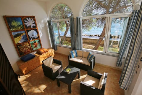 SeaFront Beach Apartment - DIRECTLY AT THE BEACH Condo in Zadar