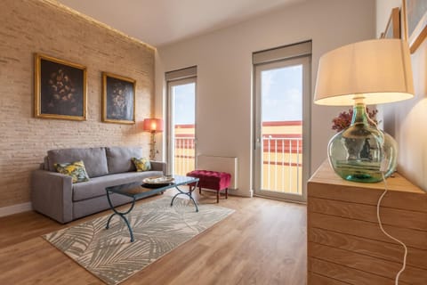 Apartamentos RG Suites Jardines de Murillo Condo in Seville