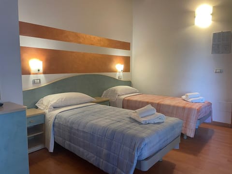 Vittoria Rooms Peschiera Bed and Breakfast in Peschiera del Garda