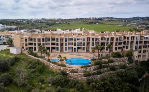 Property building, Bird's eye view, Location