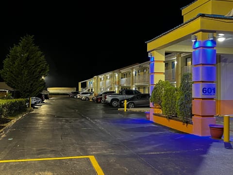 Rodeway Inn Augusta West - Fort Eisenhower Inn in Martinez