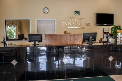 Quality Inn & Suites Fife Seattle Motel in Fife