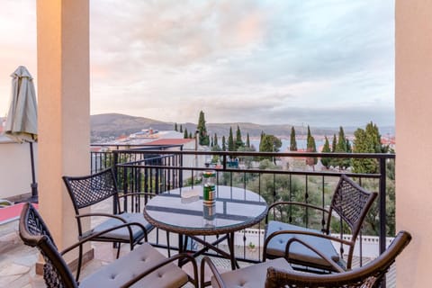 Apartments Villa Kameja Condo in Split-Dalmatia County