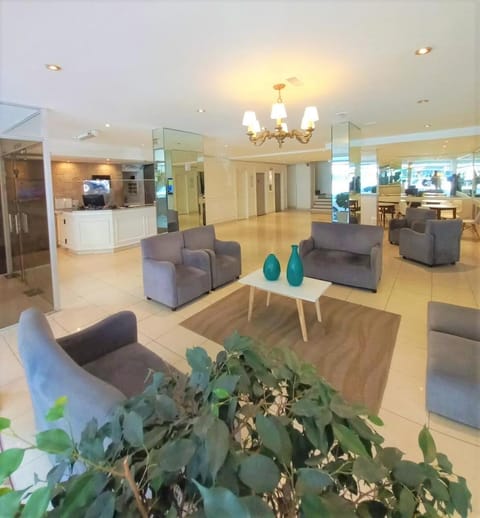 Lobby or reception, Lounge or bar