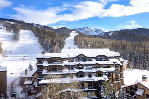 Bird's eye view, Skiing, Skiing, On site, Mountain view