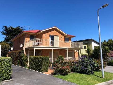 Angela's Beach Stays Bed and Breakfast in Apollo Bay