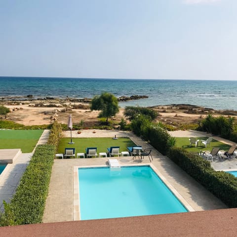 Gorgona Seafront Villas 3 Bedroom With Private Swimming Pool Chalet in Sotira