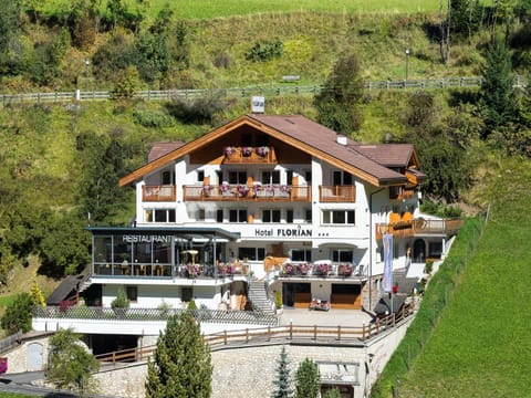 Property building, Day