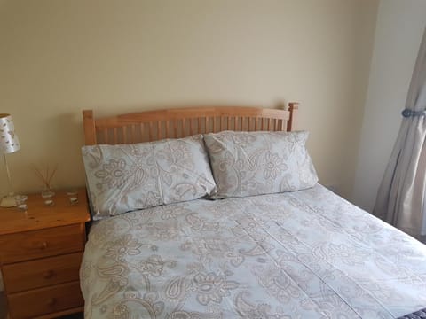 Georgian 8 bed, 4 room, home from home House in Londonderry