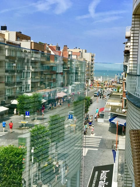 Balcony/Terrace, City view, Landmark view, Sea view