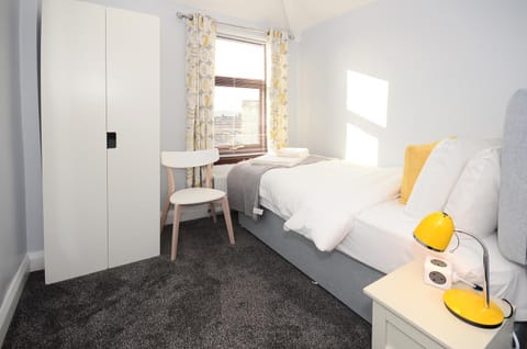 Northwood Park East Apartment in Stoke-on-Trent