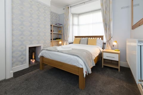 Northwood Park East Condo in Stoke-on-Trent