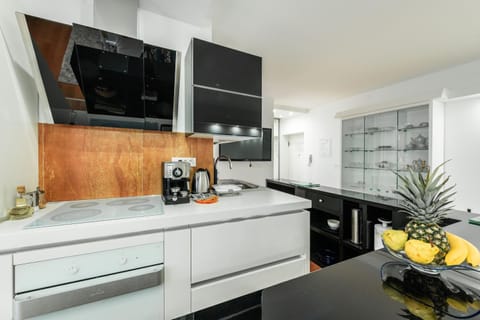 Communal lounge/ TV room, Communal kitchen