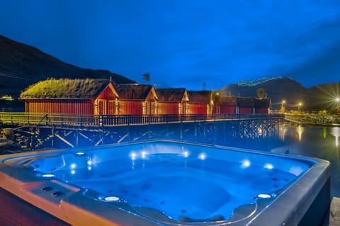 Property building, Night, Hot Tub, Sauna, Mountain view, Open Air Bath