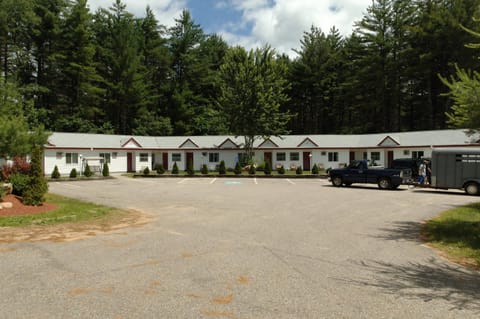 Property building, Facade/entrance, Day