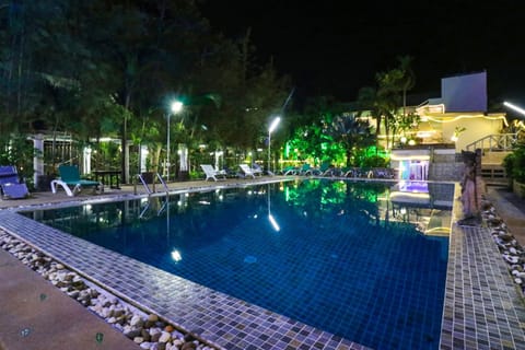 Pool view, Swimming pool