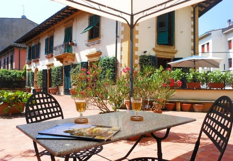 Patio, Balcony/Terrace, Balcony/Terrace, Seating area