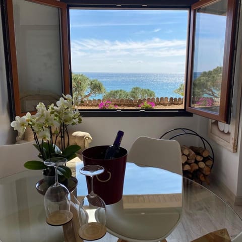 Natural landscape, Dining area, Sea view