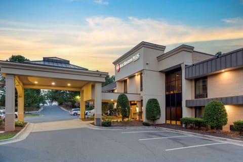 Best Western Plus Cary - NC State Hôtel in Cary