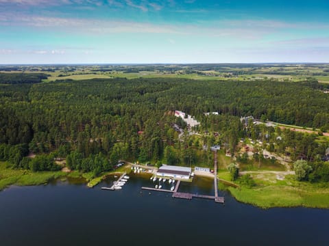 Off site, Day, Natural landscape, Bird's eye view, Beach, Lake view