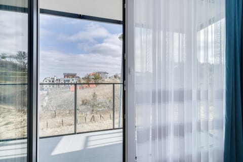 City view, Street view