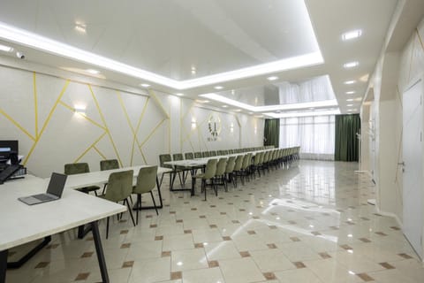 Meeting/conference room