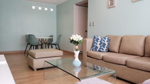 GL Apts, rent Upper Pardo Miraflores - Suite 1 Hab Eigentumswohnung in Miraflores