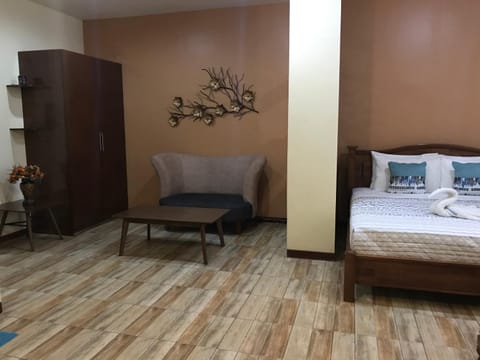 Charos Dormitel Hotel in Dumaguete