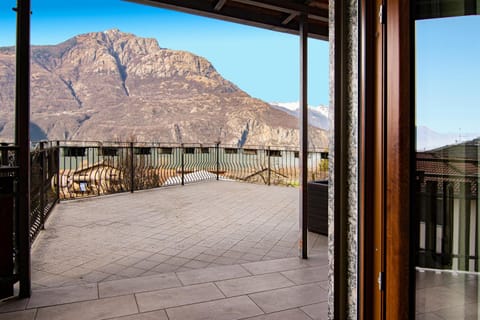 View (from property/room), Balcony/Terrace