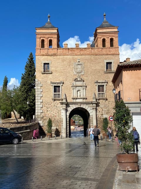 Casa San Juan de los Reyes House in Toledo