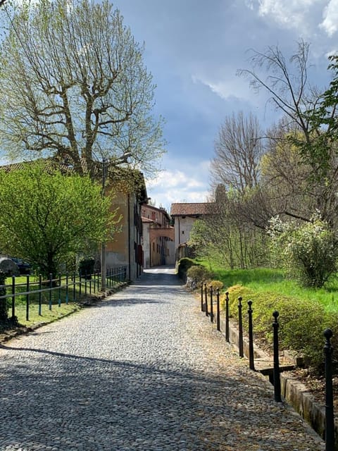 L'Antica Corte Lazzago Rooms Bed and Breakfast in Como