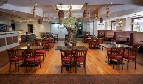 Lovat Hotel Hotel in Perth