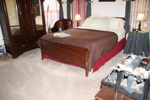 Woodrow House Bed & Breakfast Bed and Breakfast in Lubbock