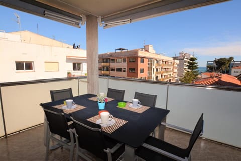 Balcony/Terrace, Quiet street view