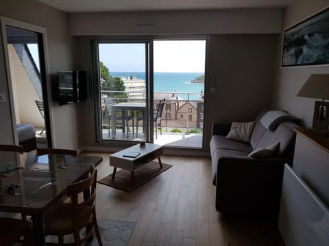 Kerwelmor, appartement avec vue sur la mer Appartamento in Saint-Quay-Portrieux