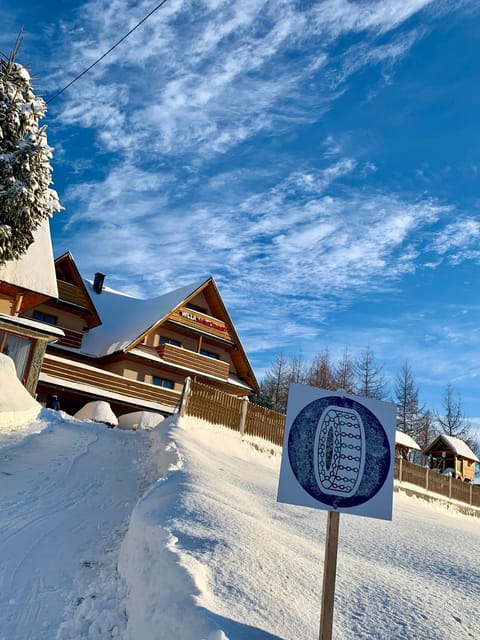 Property building, Property logo or sign, Winter