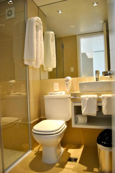 Toilet, Bathroom, Decorative detail, towels